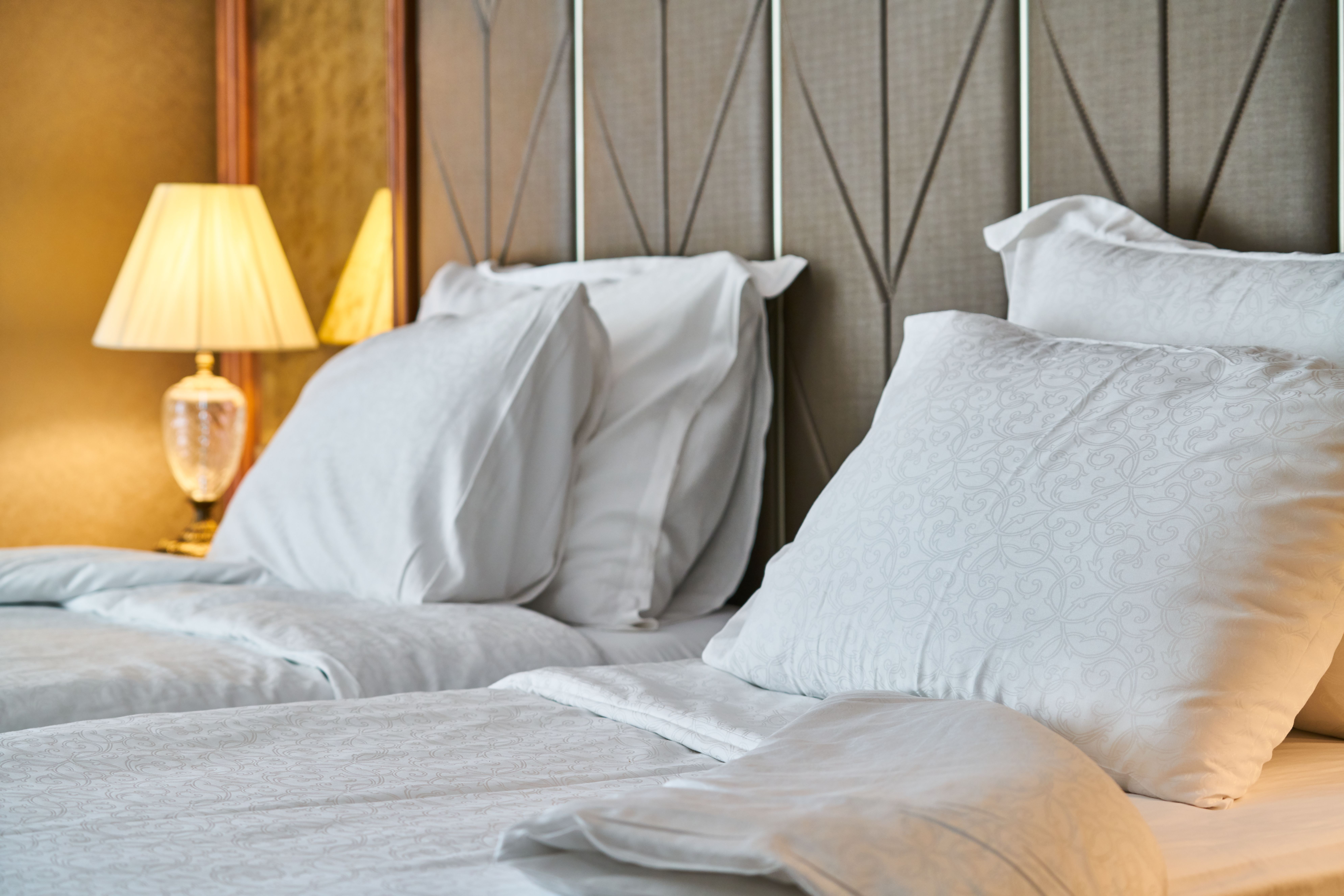 White bed sheet and pillowcase set